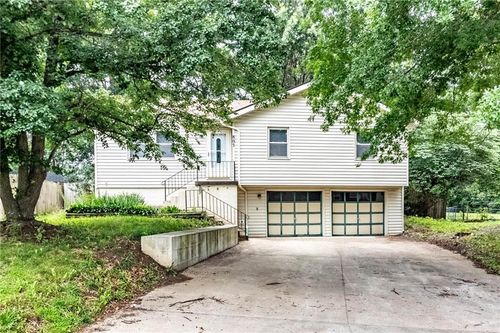 807 Britany Dr, Warrensburg, MO, 64093-1963 | Card Image