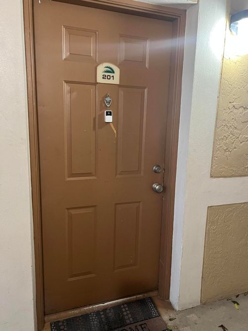 201-351 Palm Way W, Pembroke Pines, FL, 33025 | Card Image