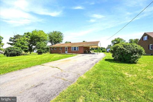 735 Redbud, WINCHESTER, VA, 22603 | Card Image
