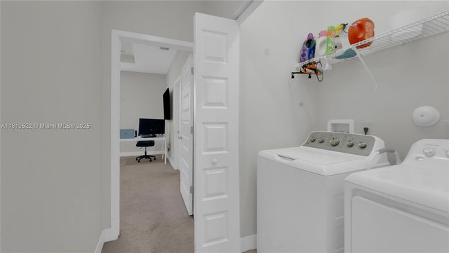10380 Nw 88 Th Ter, Townhouse with 4 bedrooms, 3 bathrooms and null parking in Doral FL | Image 25