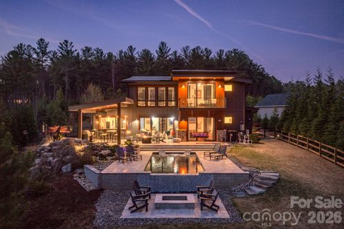2063 W Blue Water Dr, Morganton, NC, 28655-5986 | Card Image