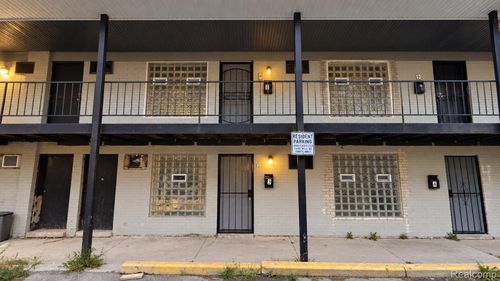 3-11360 Wyoming St, Detroit, MI, 48204-4737 | Card Image
