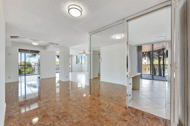 202 - 800 Jeffery 202 Street, Condo with 3 bedrooms, 2 bathrooms and null parking in Boca Raton FL | Image 27