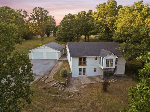 8128 Spanker Ridge Dr, Bentonville, AR, 72712-8855 | Card Image