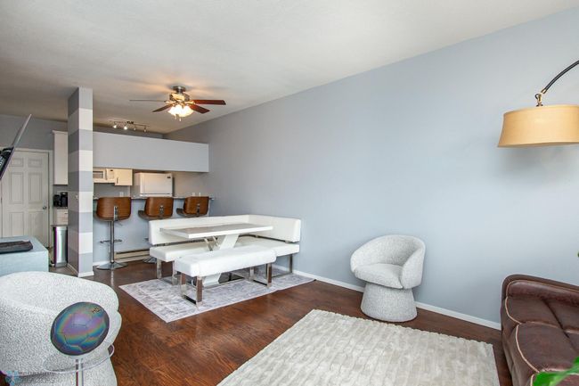 Living Room/Dining/Kitchen | Image 8