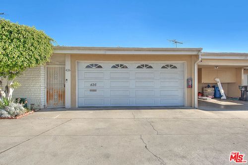 426-3500 W Manchester Blvd, Inglewood, CA, 90301-1110 | Card Image