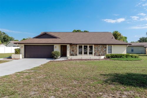 9009 Heather Blvd, Weeki Wachee, FL, 34613-5179 | Card Image