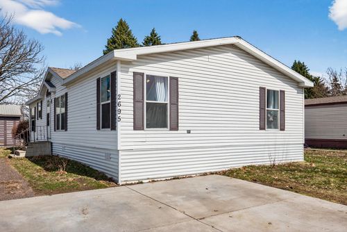 2695 Alissa Ln, Maplewood, MN, 55119-7138 | Card Image