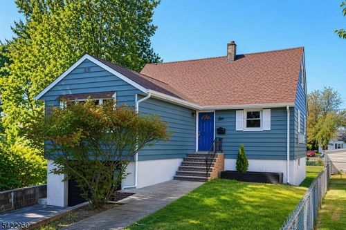 1 Charles St, Belleville, NJ, 07109-1736 | Card Image