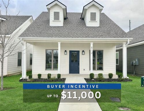 812 Ne Heights Ln, Bentonville, AR, 72712-3096 | Card Image