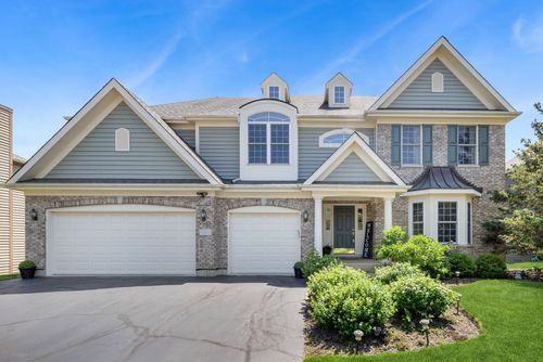 6 Valhalla Ct, Lake In The Hills, IL, 60156-5935 | Card Image