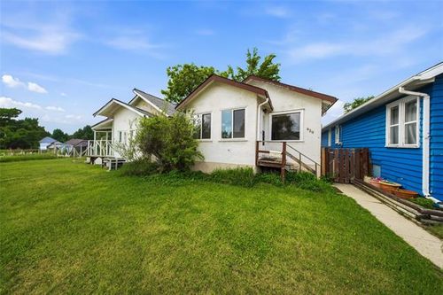 920 Valour Rd, Winnipeg, MB, R3G3B4 | Card Image