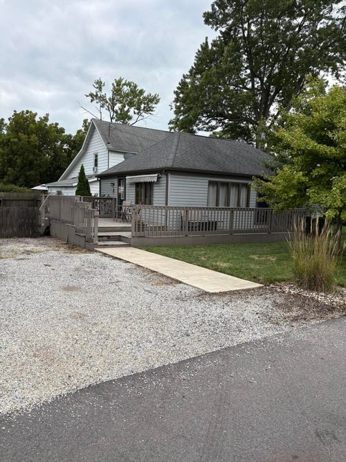 23901 Euclid St, Schneider, IN, 46376-9704 | Card Image
