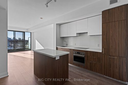 1005-33 Frederick Todd Way, East York, ON, M4G0C9 | Card Image