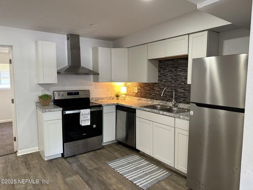 734 E 59th St, Jacksonville, FL, 32208-4916 | Card Image