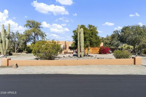 8018 E Vista Bonita Dr, Scottsdale, AZ, 85255-4201 | Card Image
