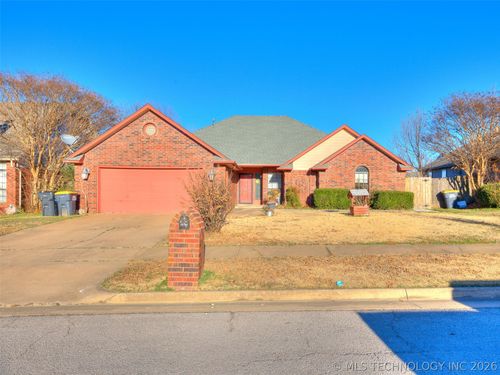 13761 Nyssa Ct, Glenpool, OK, 74033-3237 | Card Image
