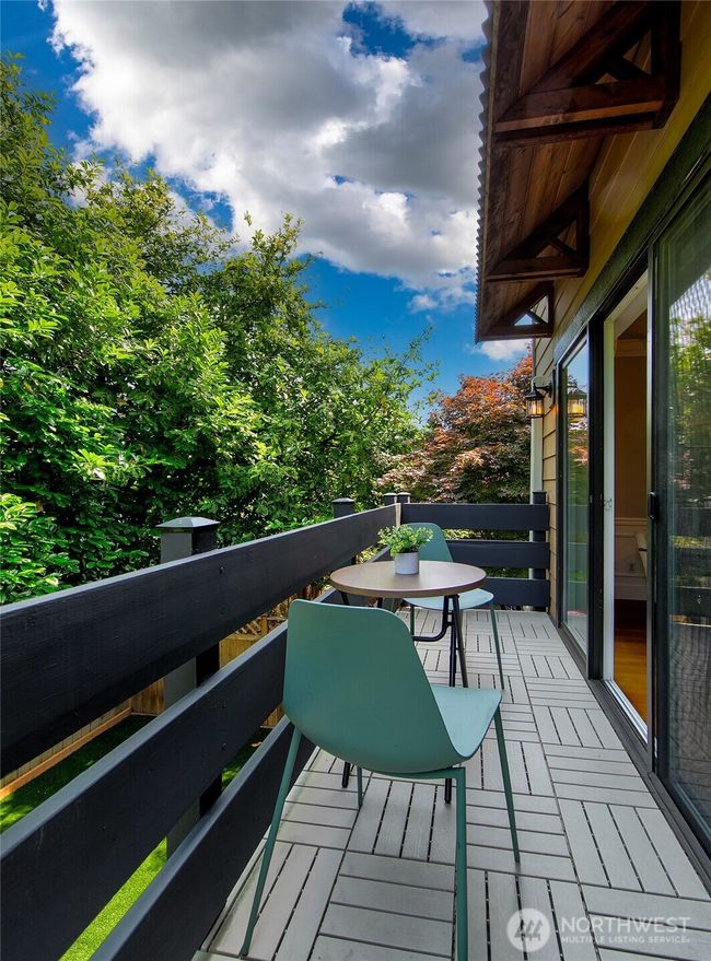 4314 Linden Ave N, Townhouse with 3 bedrooms, 4 bathrooms and 1 parking in Seattle WA | Image 8