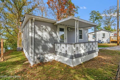 4510 River Front Dr, Louisville, KY, 40216-3241 | Card Image