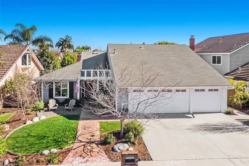 17552 Putney, Huntington Beach, CA, 92649 | Card Image