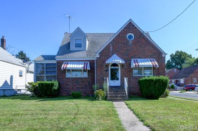 118 Carteret Avenue, House other with 3 bedrooms, 1 bathrooms and null parking in Carteret NJ | Image 2