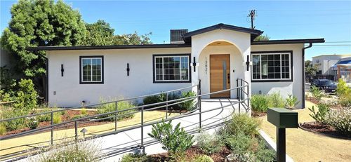 13821 Burton St, Panorama City, CA, 91402-5505 | Card Image