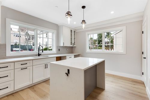 2-8 Crystal St, Melrose, MA, 02176-2706 | Card Image
