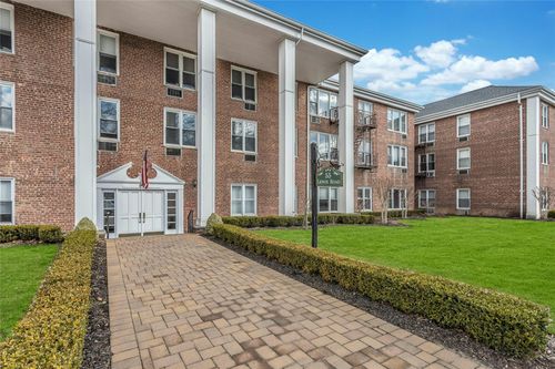 apt-1n-55 Lenox Rd, Rockville Centre, NY, 11570-5236 | Card Image
