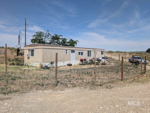 10307 China Ditch Rd, Melba, ID, 83641-4255 | Card Image