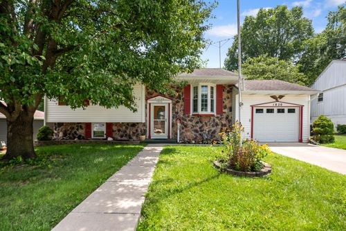 1820 Shoshone Dr, Lancaster, OH, 43130-2227 | Card Image