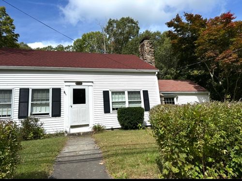 86 Main St, Douglas, MA, 01516-2403 | Card Image