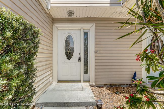 53 Emerald Ct, Townhouse with 2 bedrooms, 3 bathrooms and null parking in Satellite Beach FL | Image 4