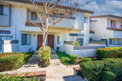 55 Willowcrest Ln, Pomona, CA, 91766-6696 | Card Image