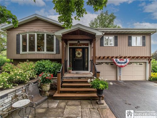 4627 Anderson Dr, Bemus Point, NY, 14712-9518 | Card Image