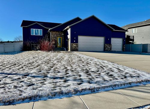 10175 Laramie Ln, Summerset, SD, 57718-4701 | Card Image