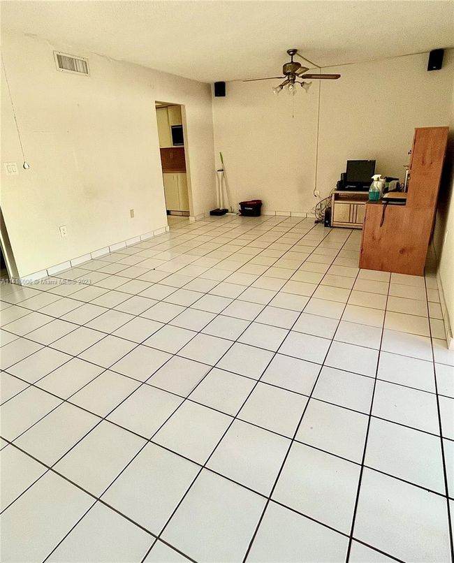 857 W 79 Th Pl, House other with 3 bedrooms, 3 bathrooms and null parking in Hialeah FL | Image 45