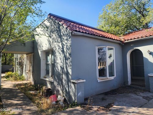 240 S 1st Pl E, Saint Johns, AZ, 85936-4924 | Card Image