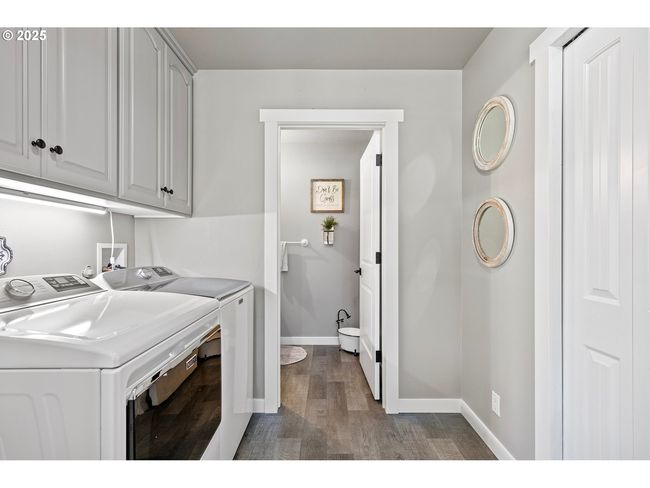 34207 Enos Dr, House other with 5 bedrooms, 5 bathrooms and 2 parking in Halsey OR | Image 23