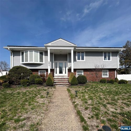 171 Truman Ter, Paramus, NJ, 07652-1611 | Card Image