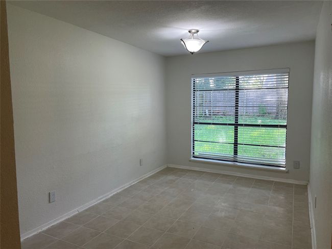 2706 Treeview Dr, House other with 3 bedrooms, 2 bathrooms and null parking in Arlington TX | Image 5