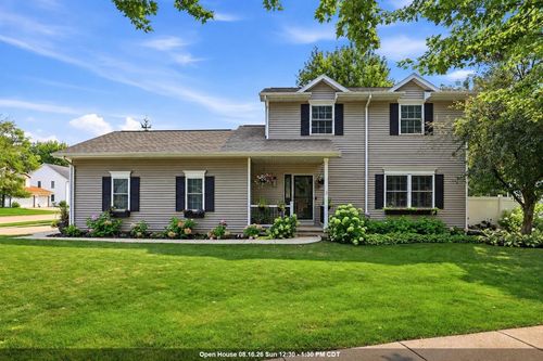 1520 Wellington Drive, OSHKOSH, WI, 54904 | Card Image