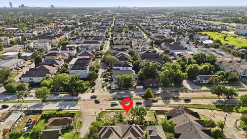 5342 Petty St, Houston, TX, 77007-1230 | Card Image