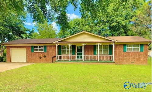 185 3rd St, Gurley, AL, 35748-9194 | Card Image