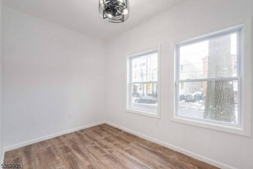 823 S 17th St, Newark, NJ, 07108-1101 | Card Image
