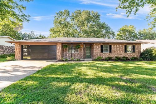 4202 Chapman Ave, Springdale, AR, 72762-6609 | Card Image