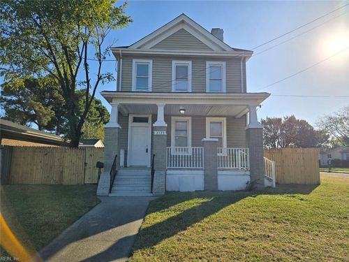 2123 Effingham St, Portsmouth, VA, 23704-5709 | Card Image