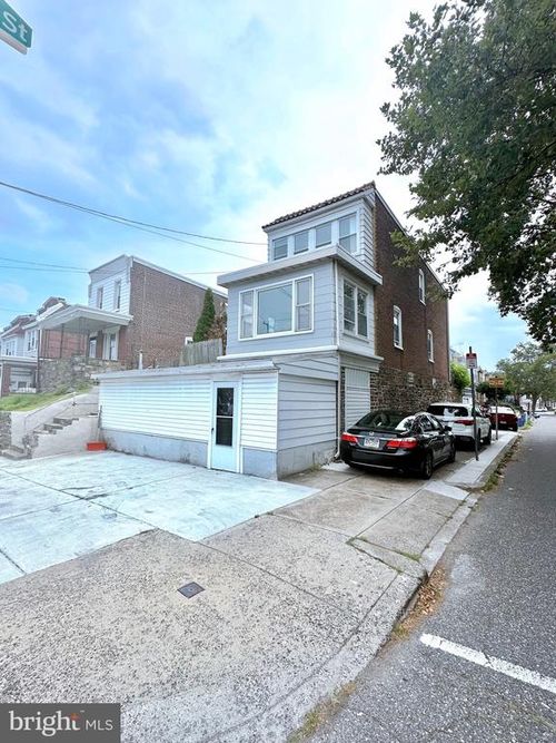 1528 E Cheltenham Ave, PHILADELPHIA, PA, 19124-1133 | Card Image