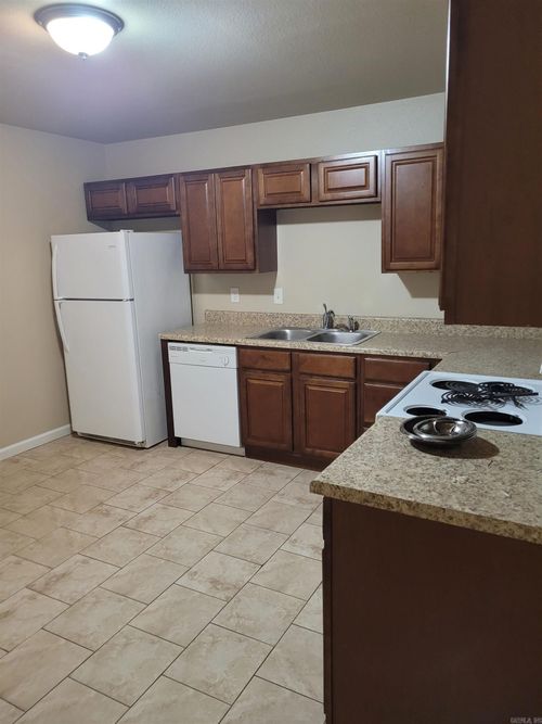 1100 Appianway A, Little Rock, AR, 72204 | Card Image