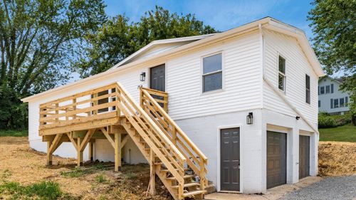 754 3rd St, Philo, OH, 43771-9708 | Card Image