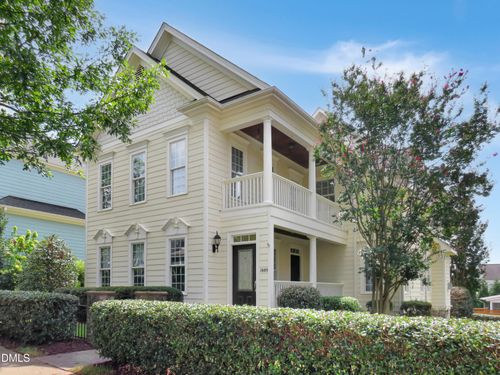 1605 Green Oaks Pkwy, Holly Springs, NC, 27540-7984 | Card Image